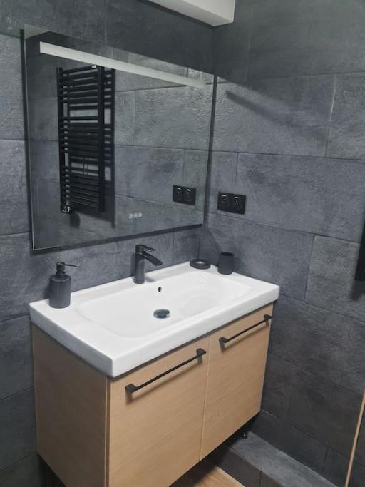 Superbe Appartement Avec Jacuzzi Et Exterieur Perpignan Exterior photo