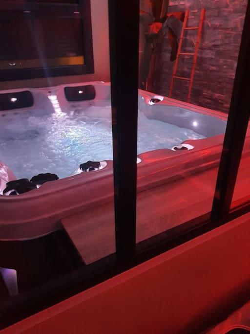 Superbe Appartement Avec Jacuzzi Et Exterieur Perpignan Exterior photo